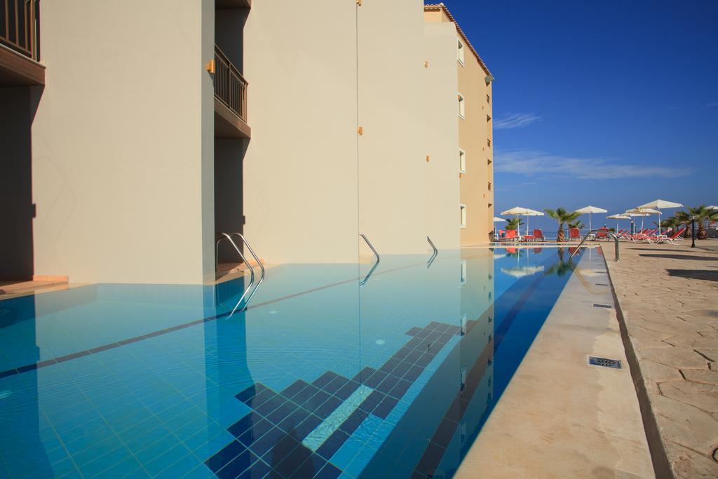 Agelia Beach Hotel Sfáka Eksteriør billede