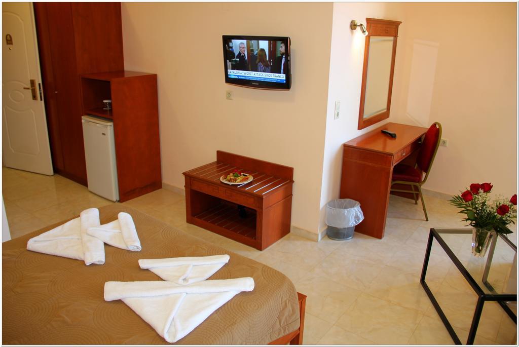 Agelia Beach Hotel Sfáka Eksteriør billede