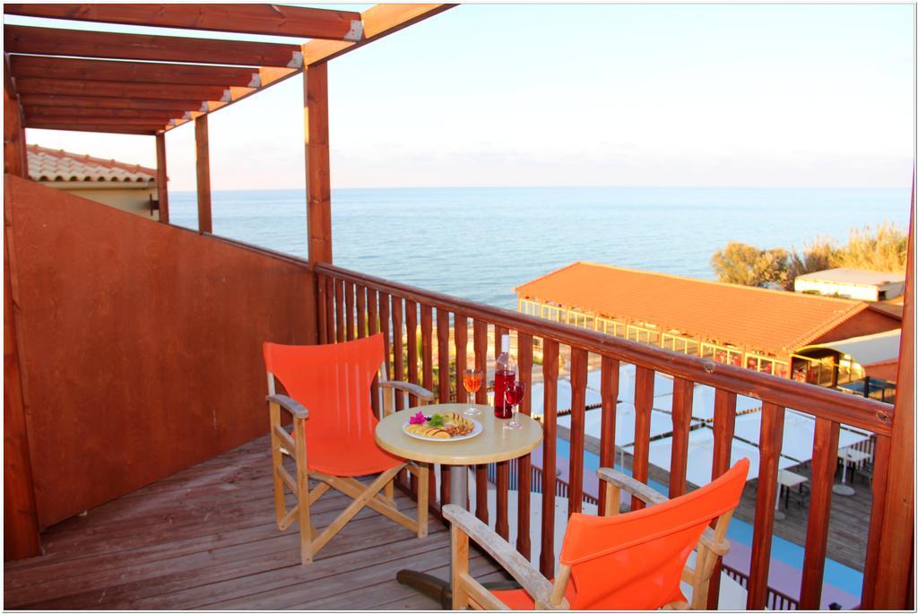 Agelia Beach Hotel Sfáka Eksteriør billede