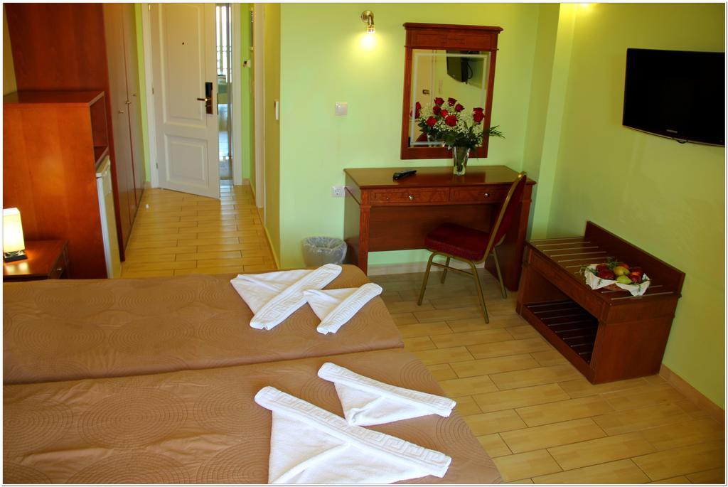 Agelia Beach Hotel Sfáka Eksteriør billede